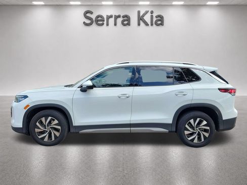 Used 2025 Volkswagen Tiguan S FWD image 2