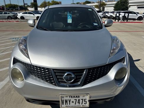 Used 2013 Nissan Juke SL w/ Sport Pkg FWD image 2