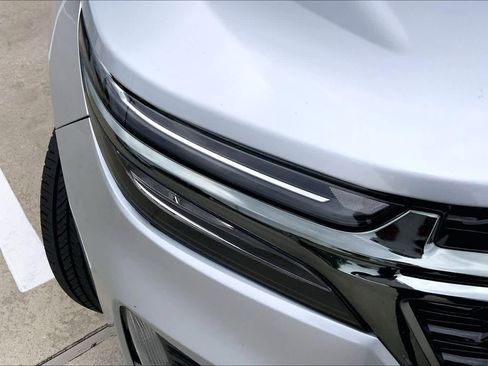 Used 2022 Chevrolet Equinox RS w/ Infotainment Package FWD image 25