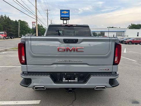Certified 2024 GMC Sierra 1500 AT4 w/ Technology Package AWD/4WD image 4