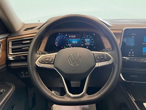 Used 2024 Volkswagen Atlas SE AWD/4WD image 20
