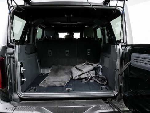 Used 2024 Ford Bronco Black Diamond image 29