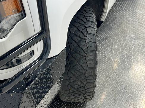 Used 2018 Chevrolet Silverado 1500 LTZ Z71 w/ LTZ Plus Package AWD/4WD image 39