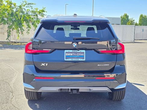 New 2026 BMW X1 xDrive28i w/ Technology Package AWD/4WD image 5