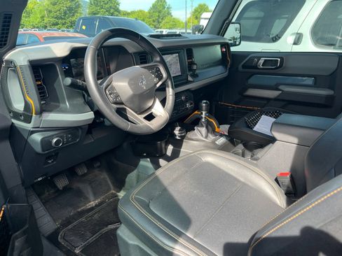 Used 2022 Ford Bronco Badlands AWD/4WD image 4