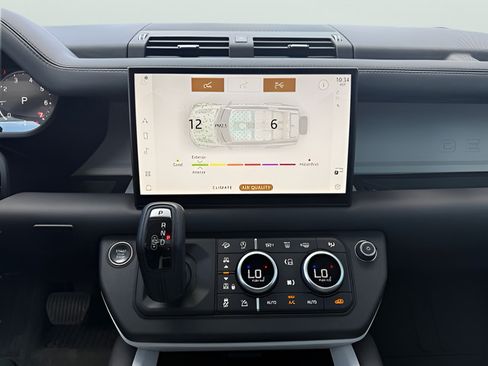 Certified 2025 Land Rover Defender 130 S AWD/4WD image 21