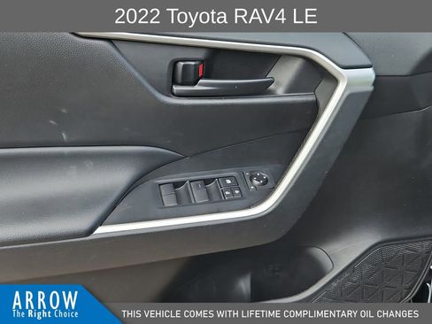 Used 2022 Toyota RAV4 LE image 21