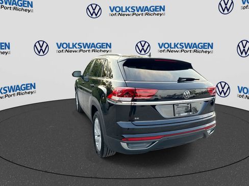 Used 2023 Volkswagen Atlas Cross Sport SE FWD image 12