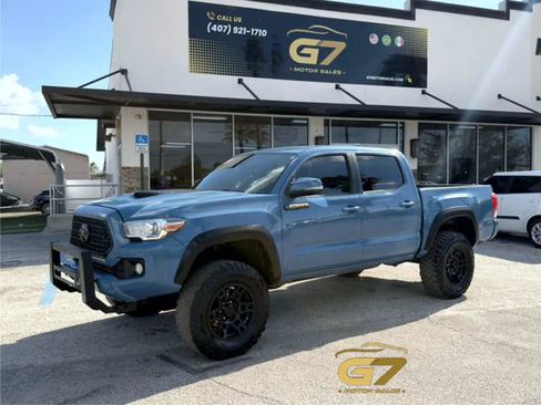 Used 2019 Toyota Tacoma TRD Sport AWD/4WD image 1