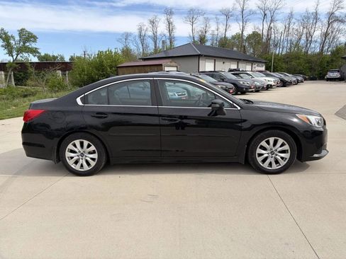 Used 2016 Subaru Legacy 2.5i Premium AWD/4WD image 4