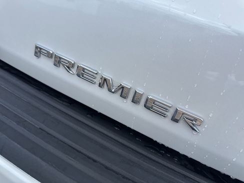 Used 2023 Chevrolet Tahoe Premier AWD/4WD image 8