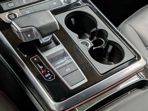 Used 2025 Audi Q7 3.0T Premium Plus image 29