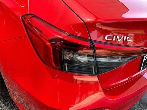 Used 2024 Honda Civic Sport image 28