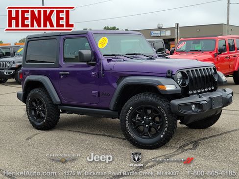 Used 2023 Jeep Wrangler Sport AWD/4WD image 1