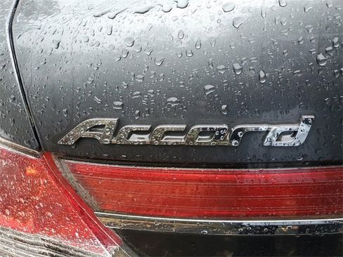 Used 2011 Honda Accord LX image 7