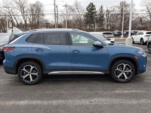 New 2026 Volkswagen Tiguan SE image 2