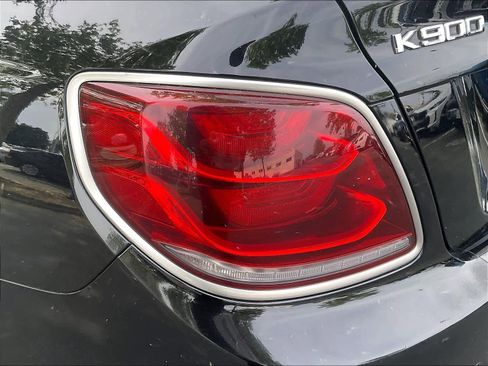 Used 2019 Kia K900 Luxury w/ VIP Package image 29