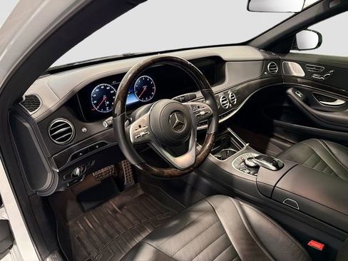 Used 2018 Mercedes-Benz S 560 4MATIC Sedan image 9
