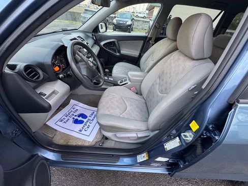 Used 2010 Toyota RAV4 Base 4dr SUV image 13