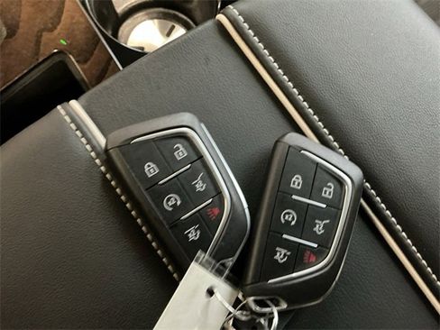 Certified 2023 Cadillac Escalade ESV Sport Platinum w/ LPO, ONYX Package image 31