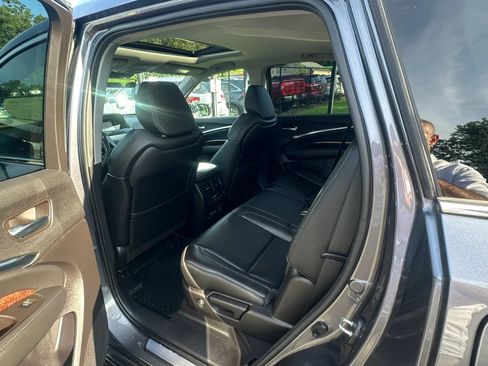 Used 2018 Acura MDX w/ Technology Package AWD/4WD image 24