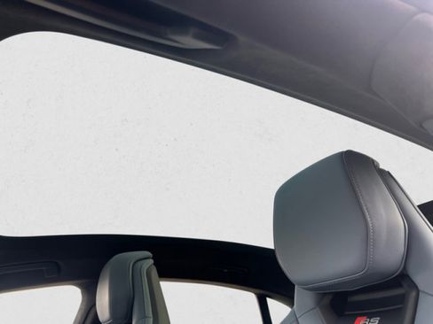 Used 2022 Audi RS e-tron GT w/ Carbon Performance Package image 12