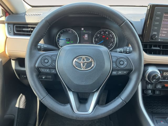 Certified 2022 Toyota RAV4 XLE w/ XLE Grade Weather Package AWD/4WD image 13