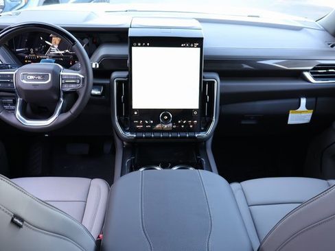 New 2026 GMC Yukon XL Elevation w/ Elevation Premium Package image 17