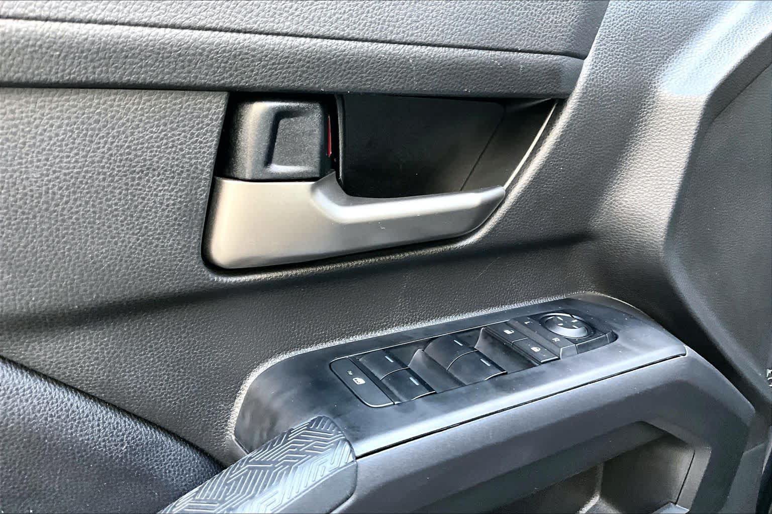 Certified 2025 Toyota Tacoma TRD Sport AWD/4WD image 31