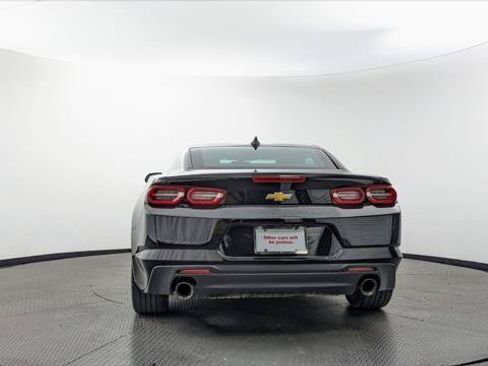 Used 2020 Chevrolet Camaro LT RWD image 7