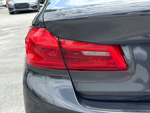 Used 2019 BMW 530i w/ M Sport Package RWD image 10