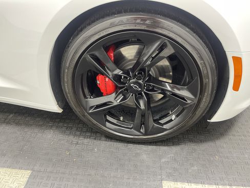 Used 2023 Chevrolet Camaro LT w/ RS Package image 18