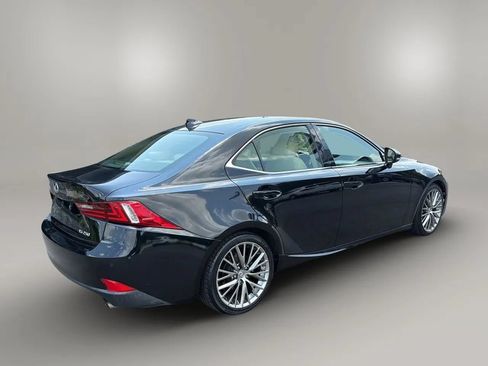 Used 2015 Lexus IS 250 w/ Navigation System Package RWD image 3