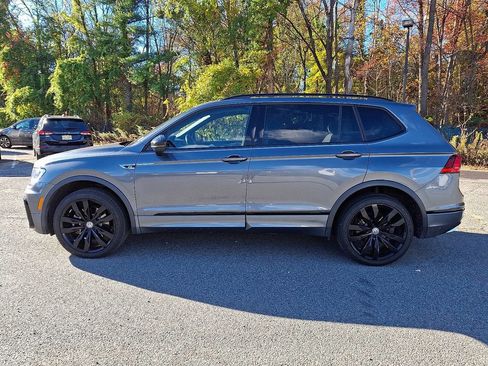 Used 2021 Volkswagen Tiguan SE R-Line image 4