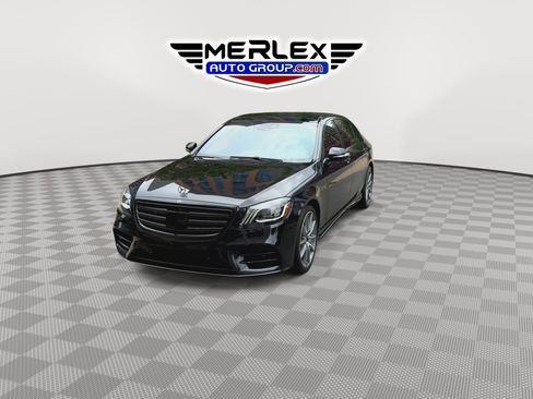 Used 2020 Mercedes-Benz S 560 Sedan image 3