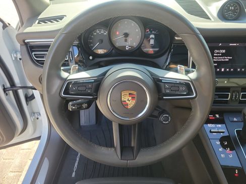 Used 2023 Porsche Macan S AWD/4WD image 27