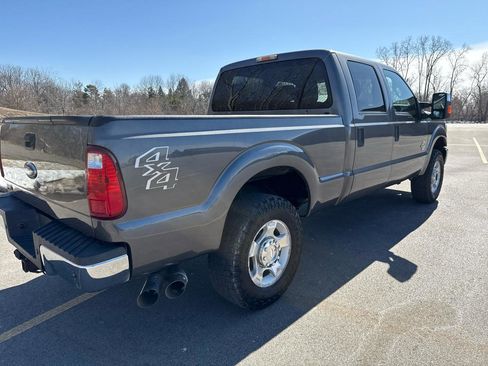 Used 2011 Ford F250 XLT w/ XTR Pkg image 5