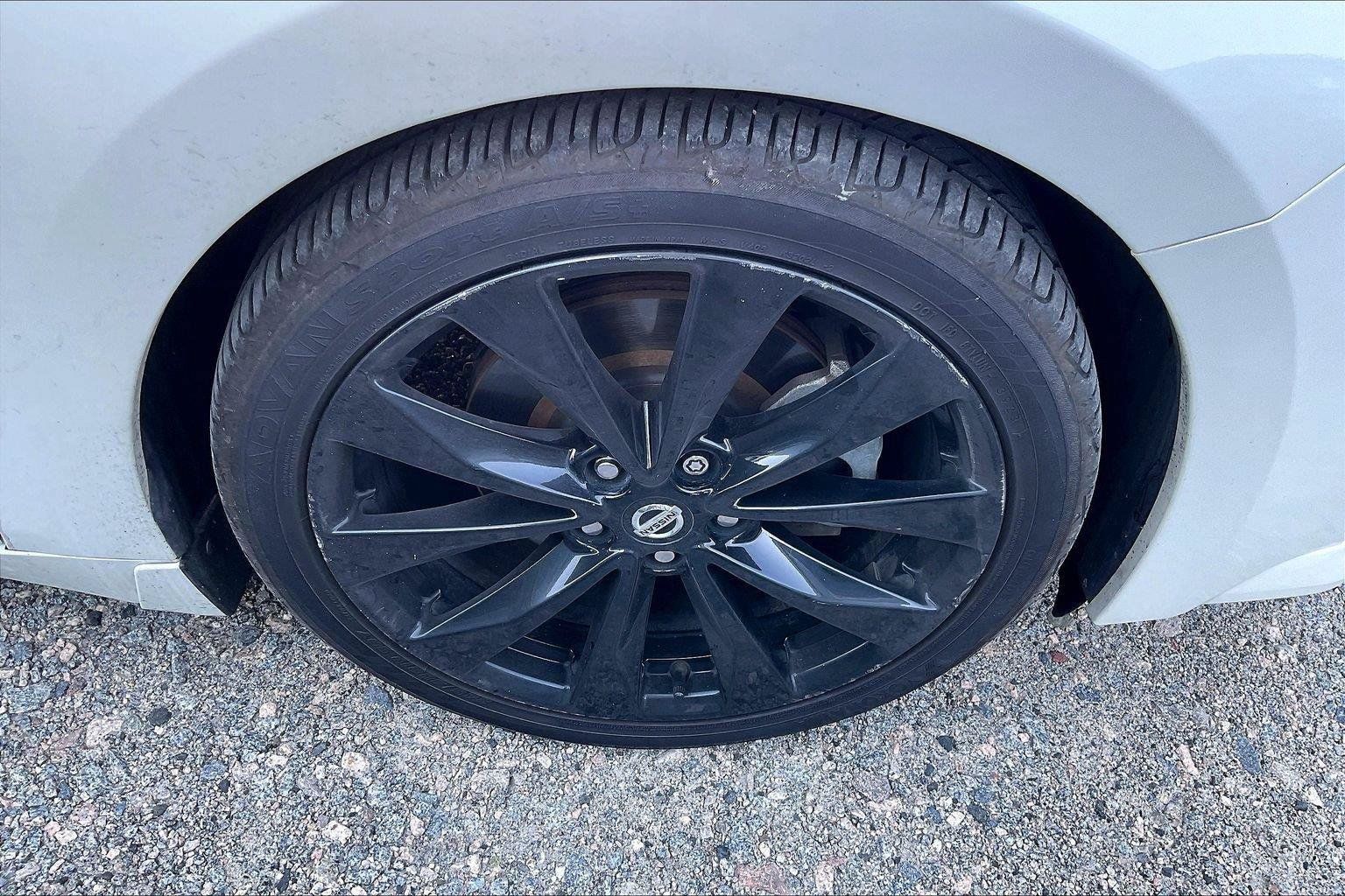 Certified 2020 Nissan Maxima SR w/ Sport Mat Group FWD image 7