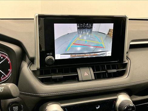 Used 2024 Toyota RAV4 XLE image 29