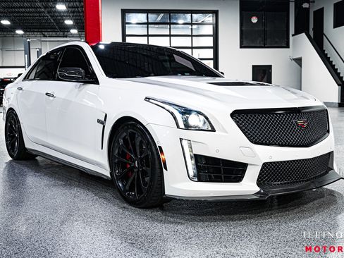 Used 2018 Cadillac CTS V w/ Carbon Fiber Package RWD image 7