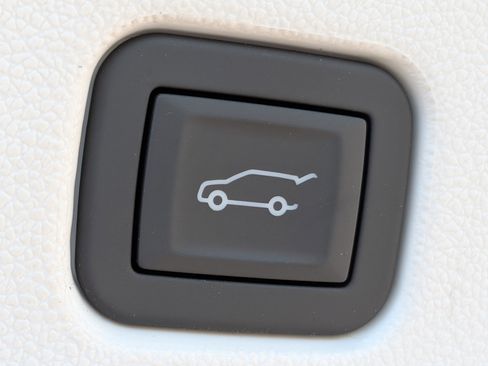 New 2026 GMC Acadia Denali image 18