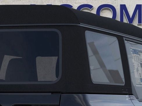 New 2025 Ford Bronco 4-Door image 25