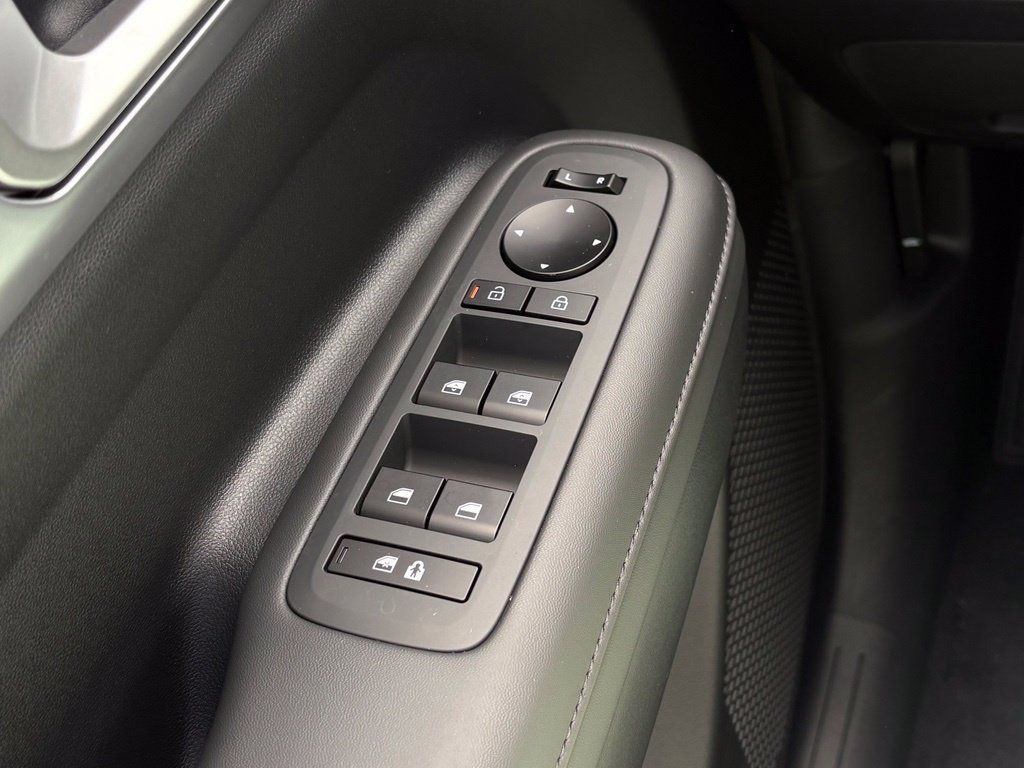 New 2027 Hyundai Santa Fe Limited FWD image 10