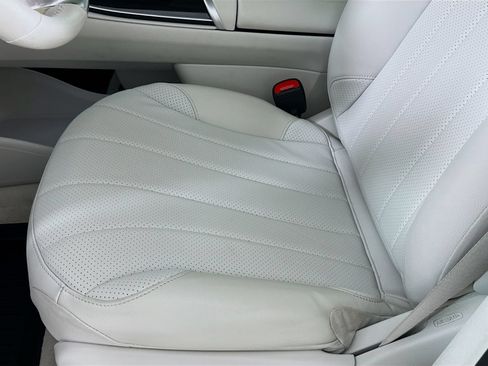 Certified 2023 Mercedes-Benz EQE 350+ 4MATIC SUV image 21