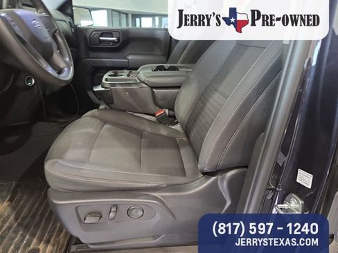 Used 2023 Chevrolet Silverado 1500 Custom Trail Boss w/ LPO, Dark Essentials Package image 9