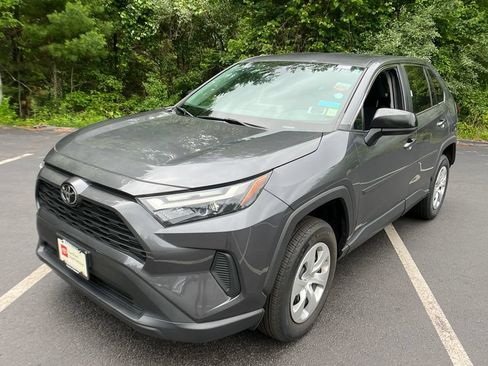 Certified 2023 Toyota RAV4 LE AWD/4WD image 5