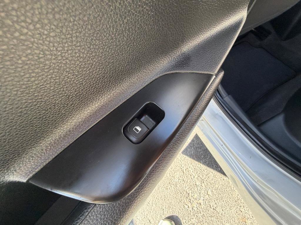 Used 2023 Kia Rio LX FWD image 14