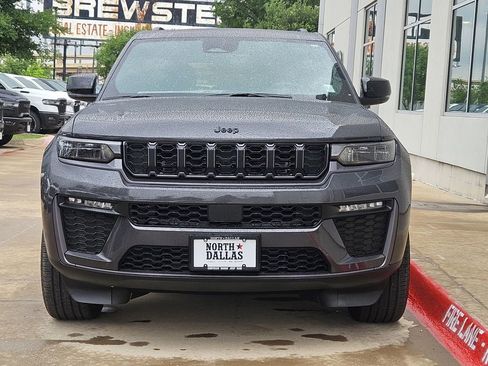 New 2026 Jeep Grand Cherokee Limited RWD image 5