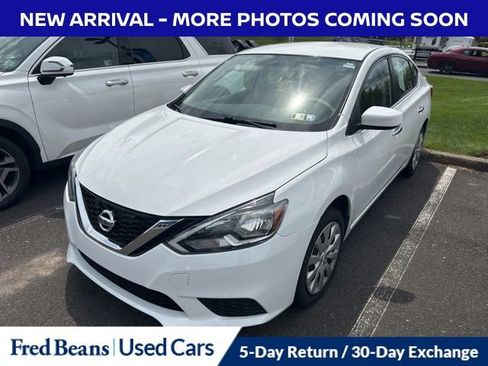 Used 2016 Nissan Sentra SV FWD image 2