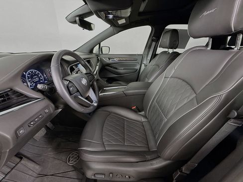 Used 2024 Buick Enclave Avenir image 21